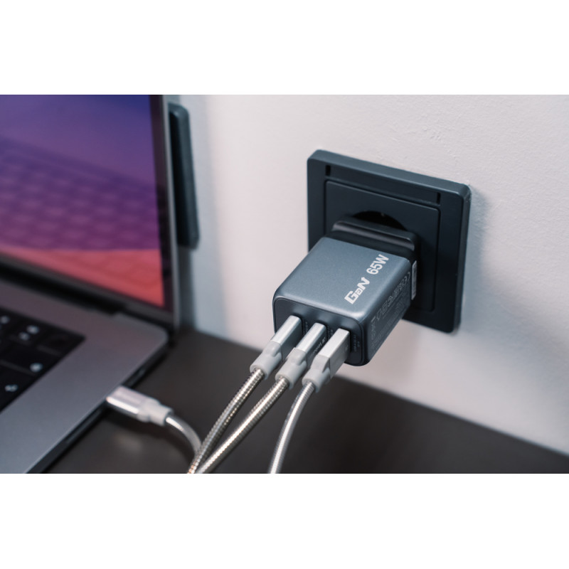 Verbatim 65W GaN Charger